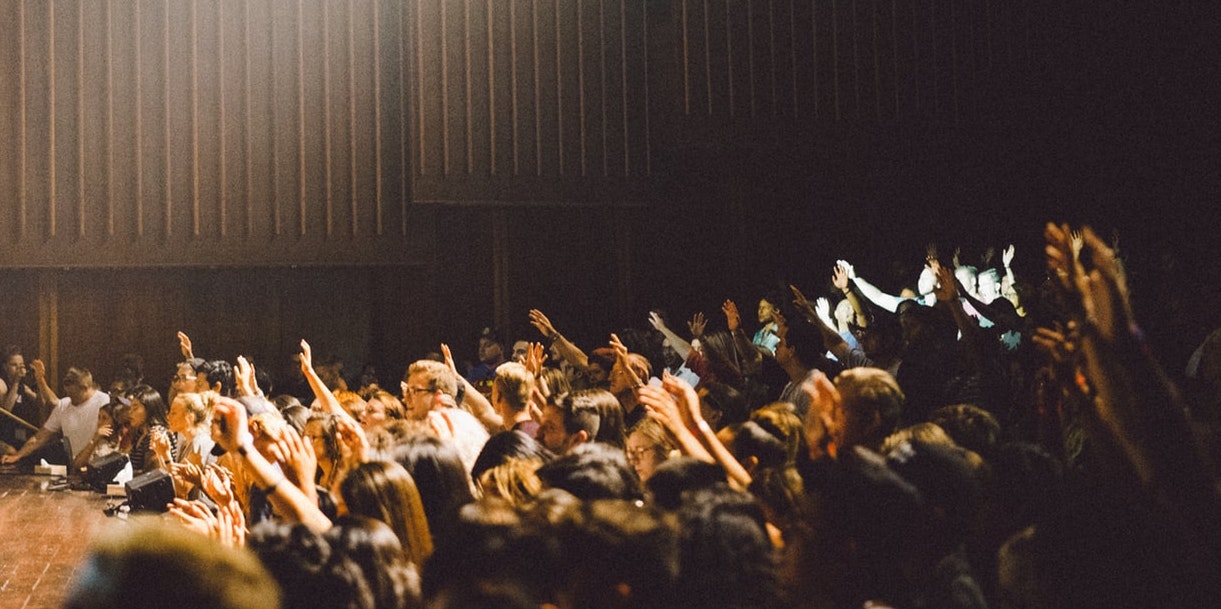 photo-1477281765962-ef34e8bb0967